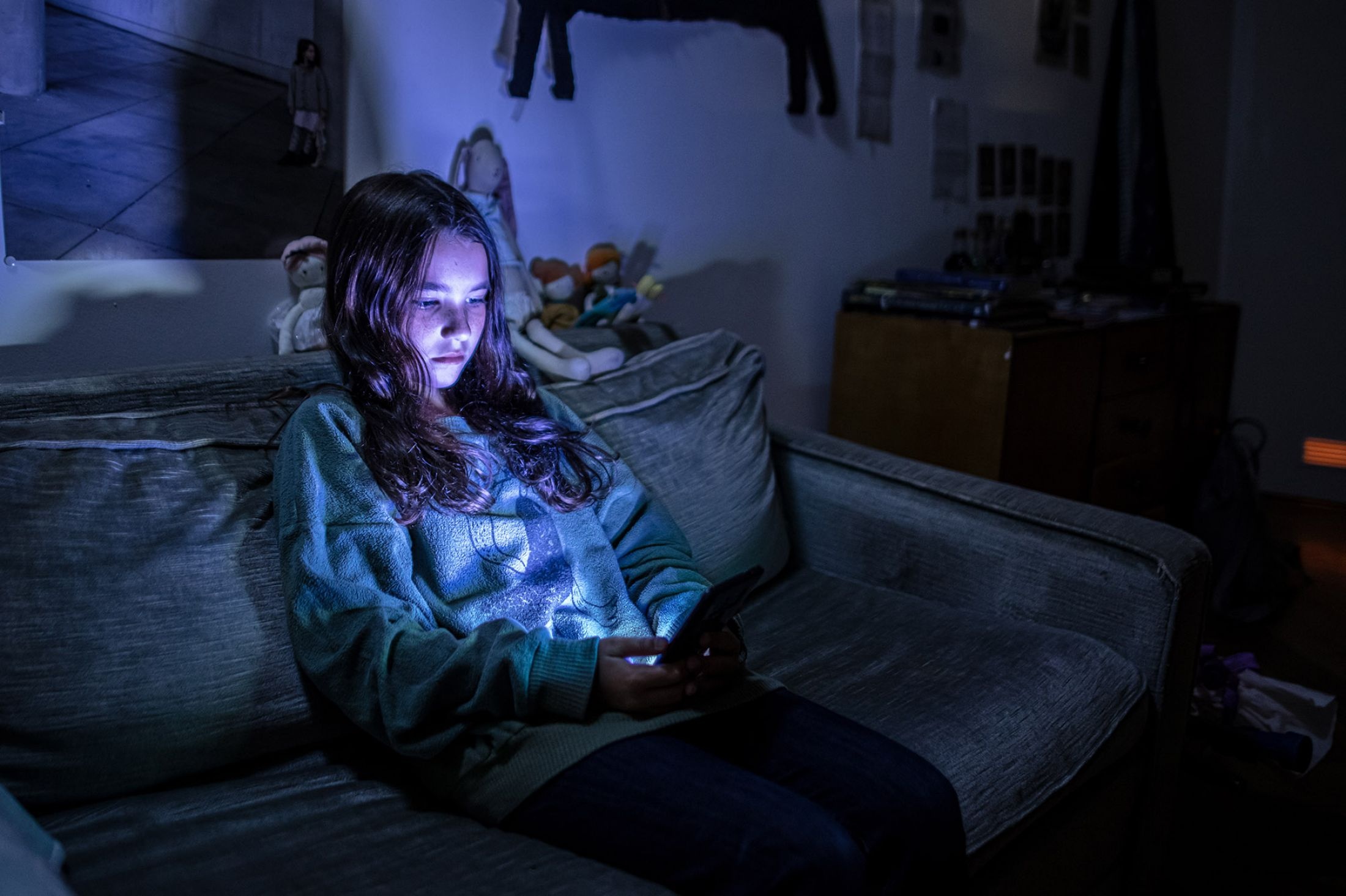 Loat anh ve con nguoi ben chiec dien thoai di dong hinh anh