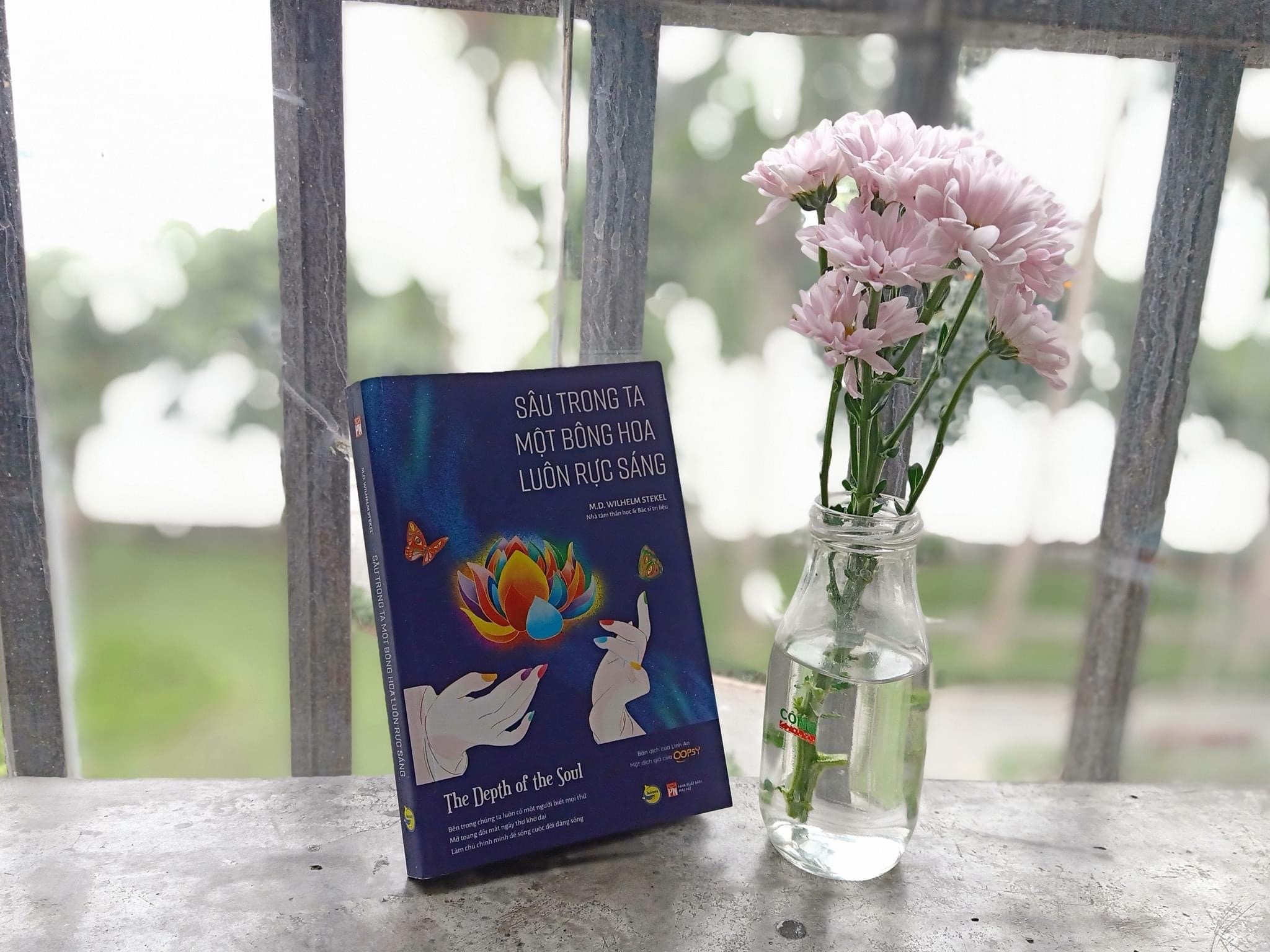 Sau trong ta mot bong hoa luon ruc sang anh 1