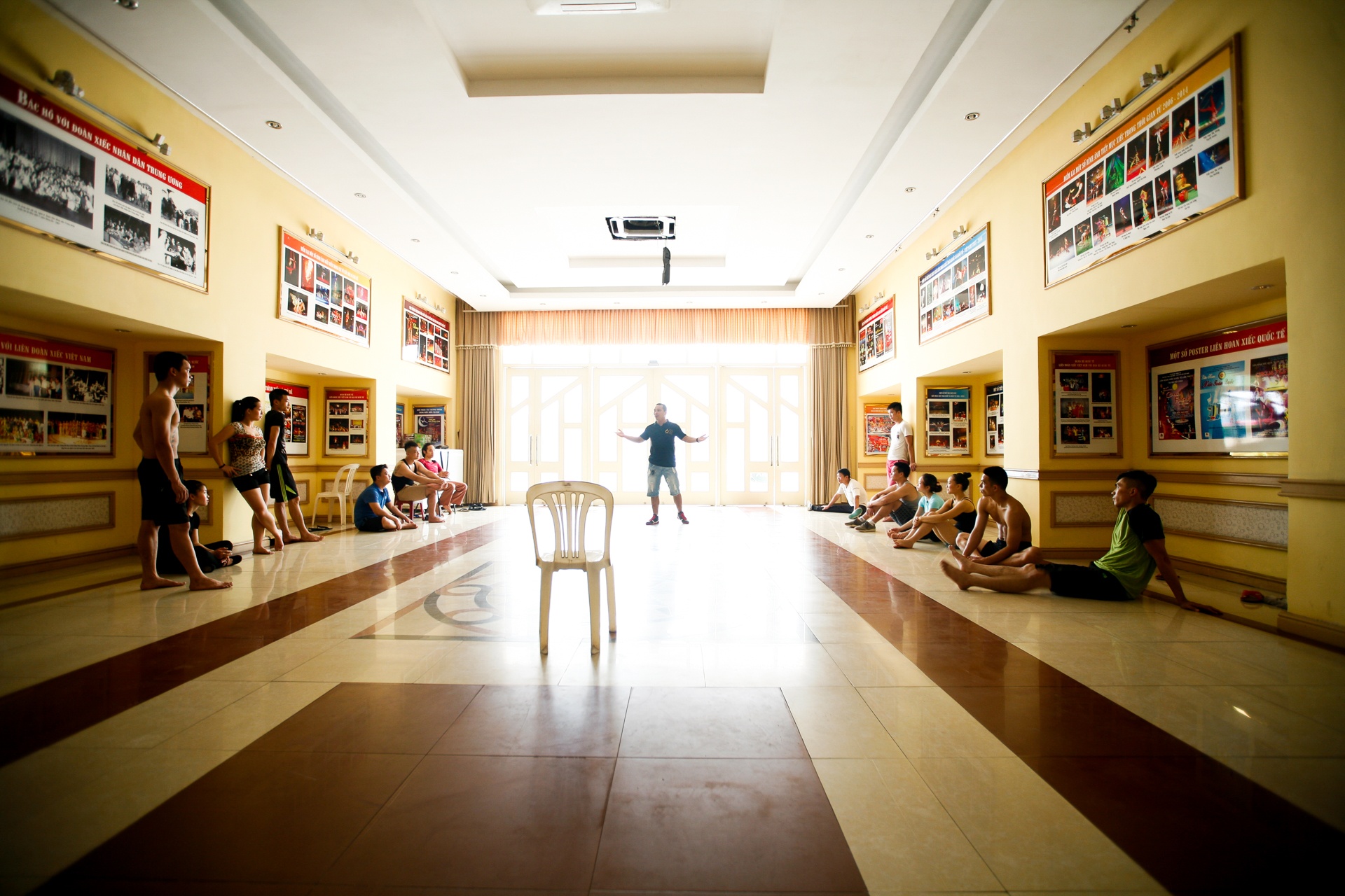 Chuyen doi dien vien xiec he anh 11