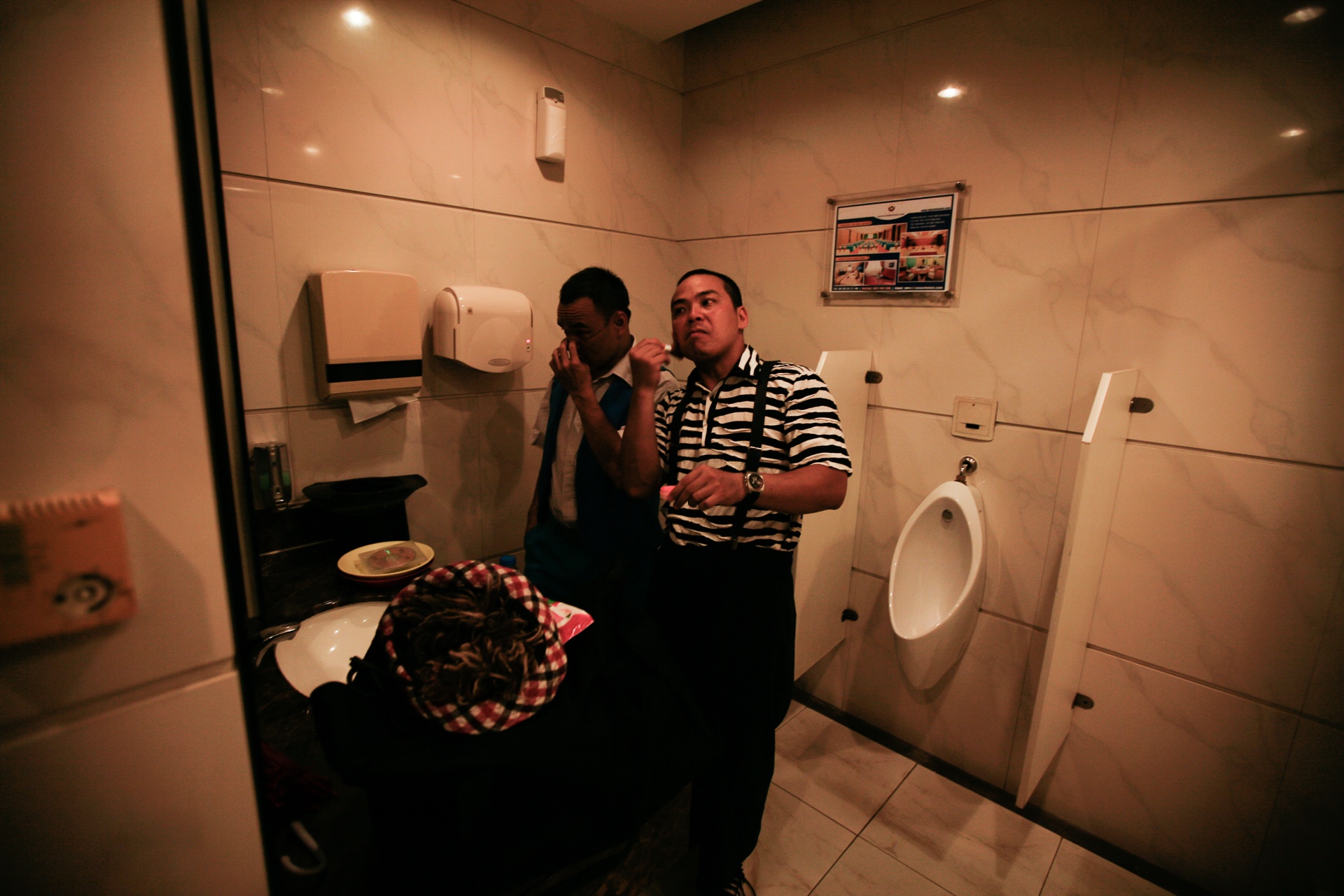 Chuyen doi dien vien xiec he anh 12