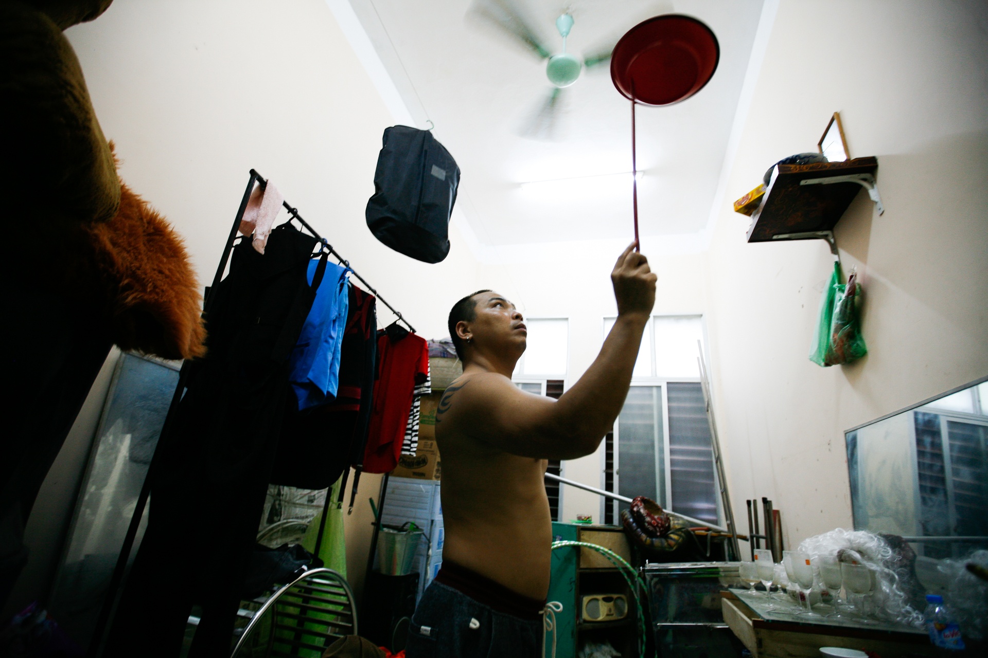 Chuyen doi dien vien xiec he anh 7