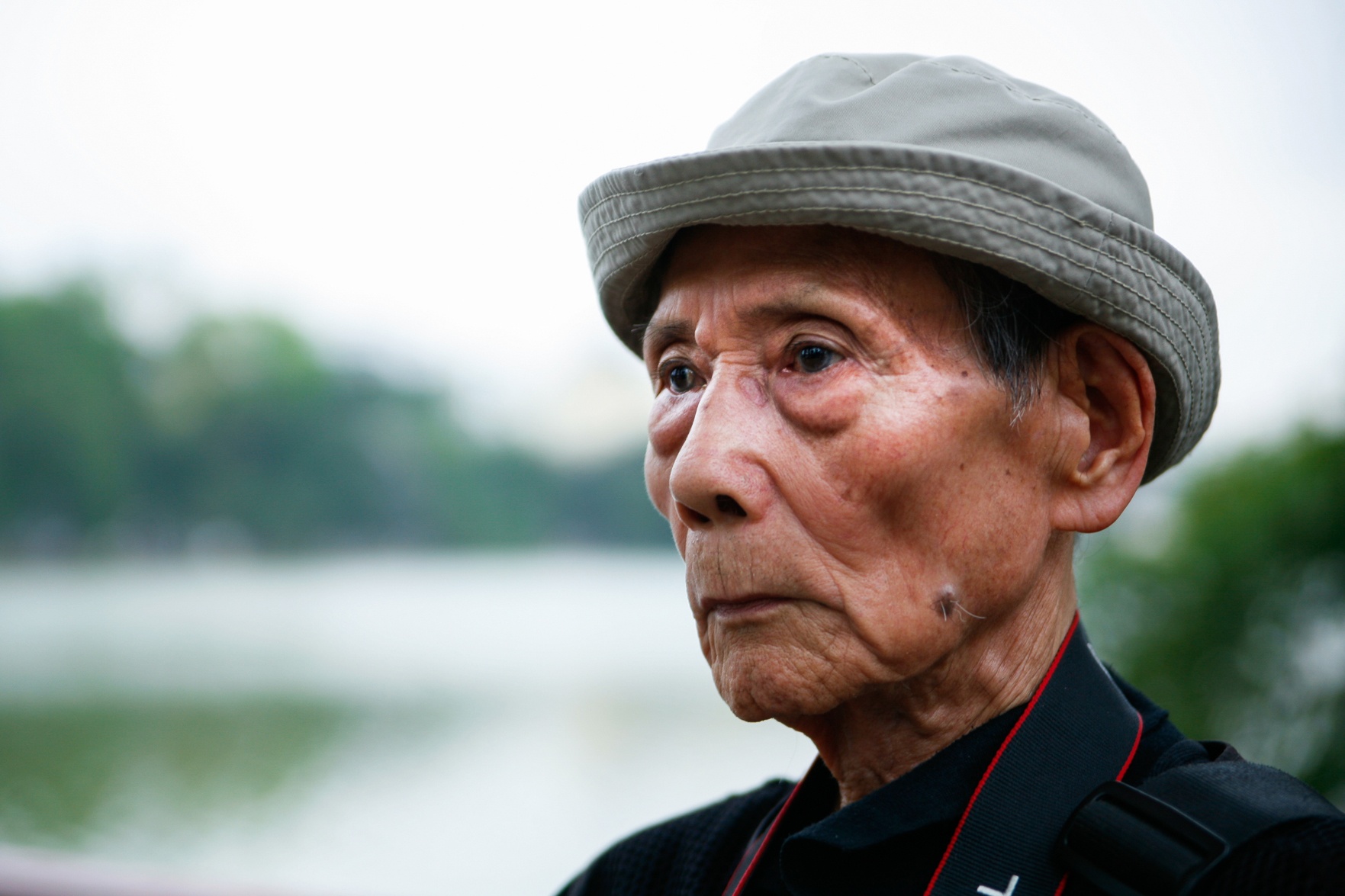 Cao boi nhiep anh 82 tuoi o Ha Noi hinh anh