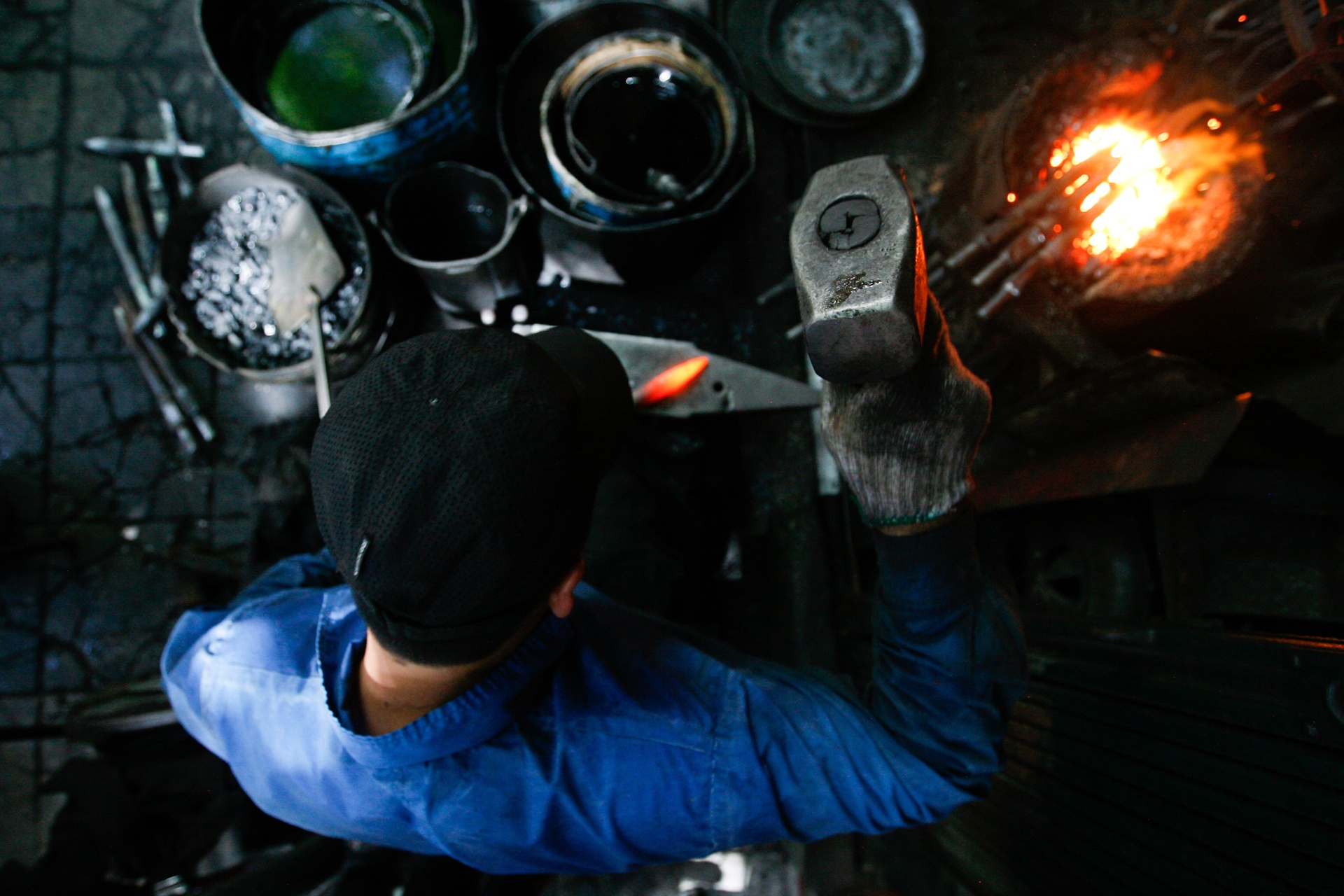 Nguoi tho ren cuoi cung o pho co hinh anh