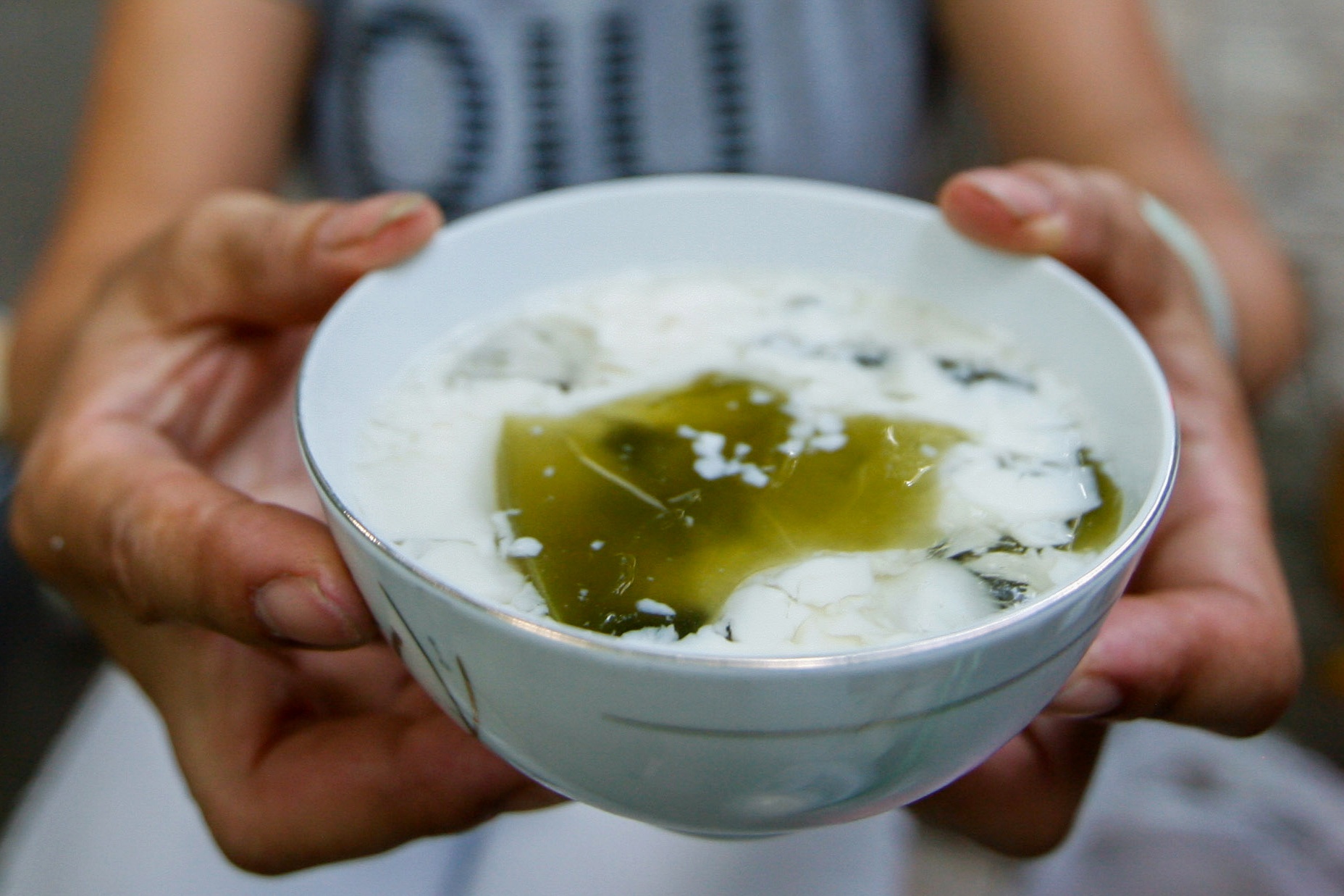 Can canh noi san xuat tao pho o Ha Noi hinh anh