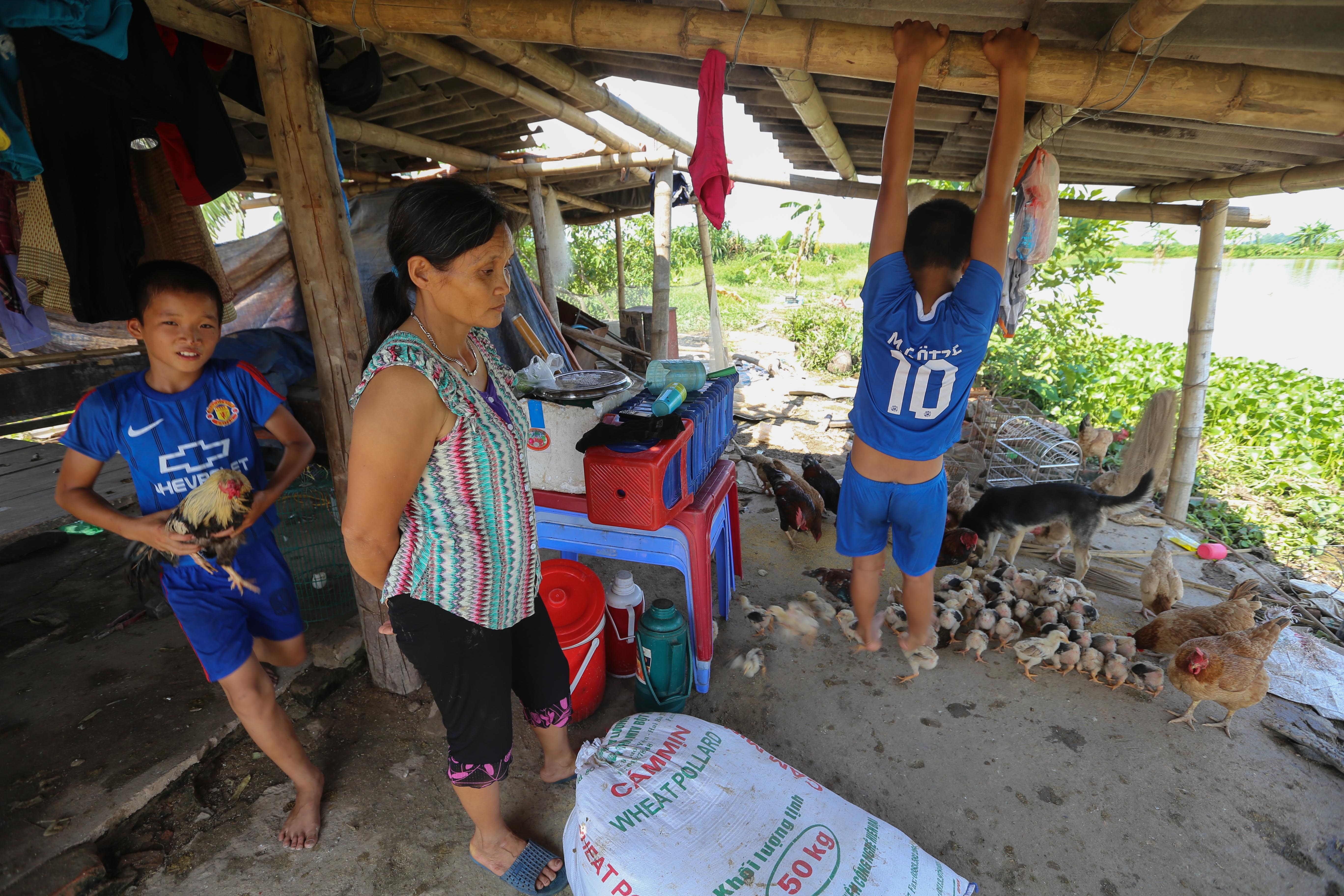 ba me sinh 14 dua con anh 15