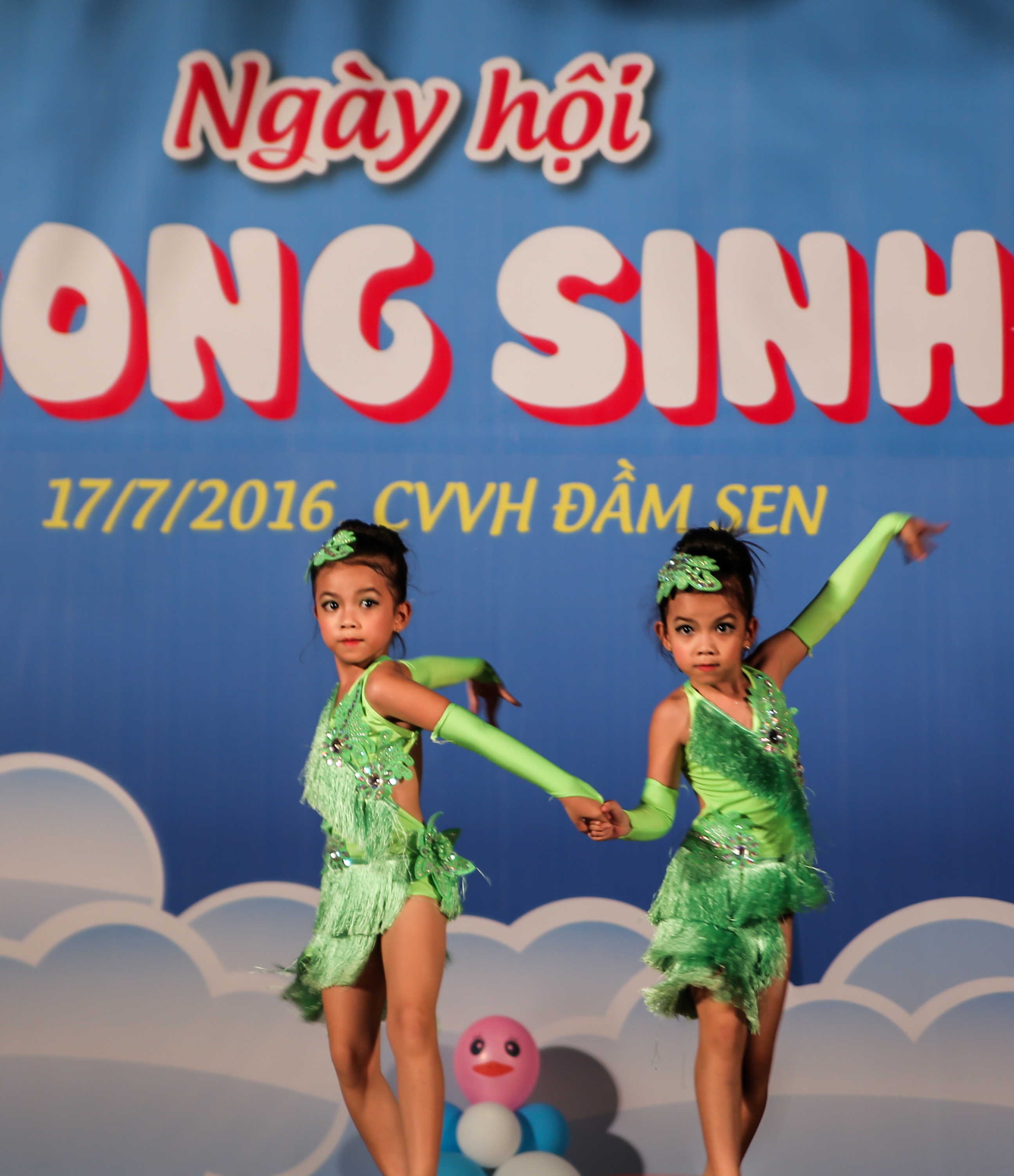 Song sinh anh 5