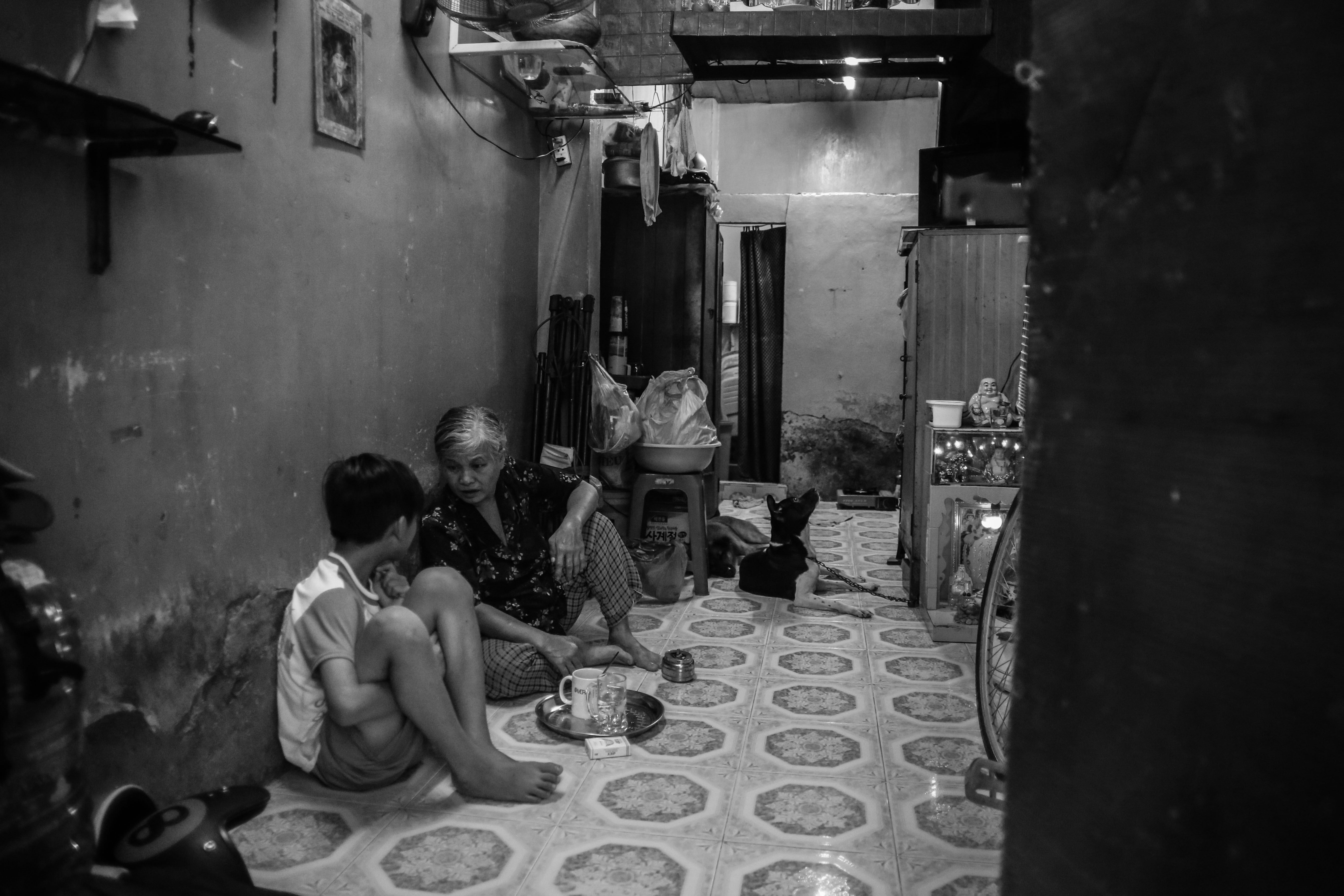 Ba cu va xe dem 30 nam anh 6