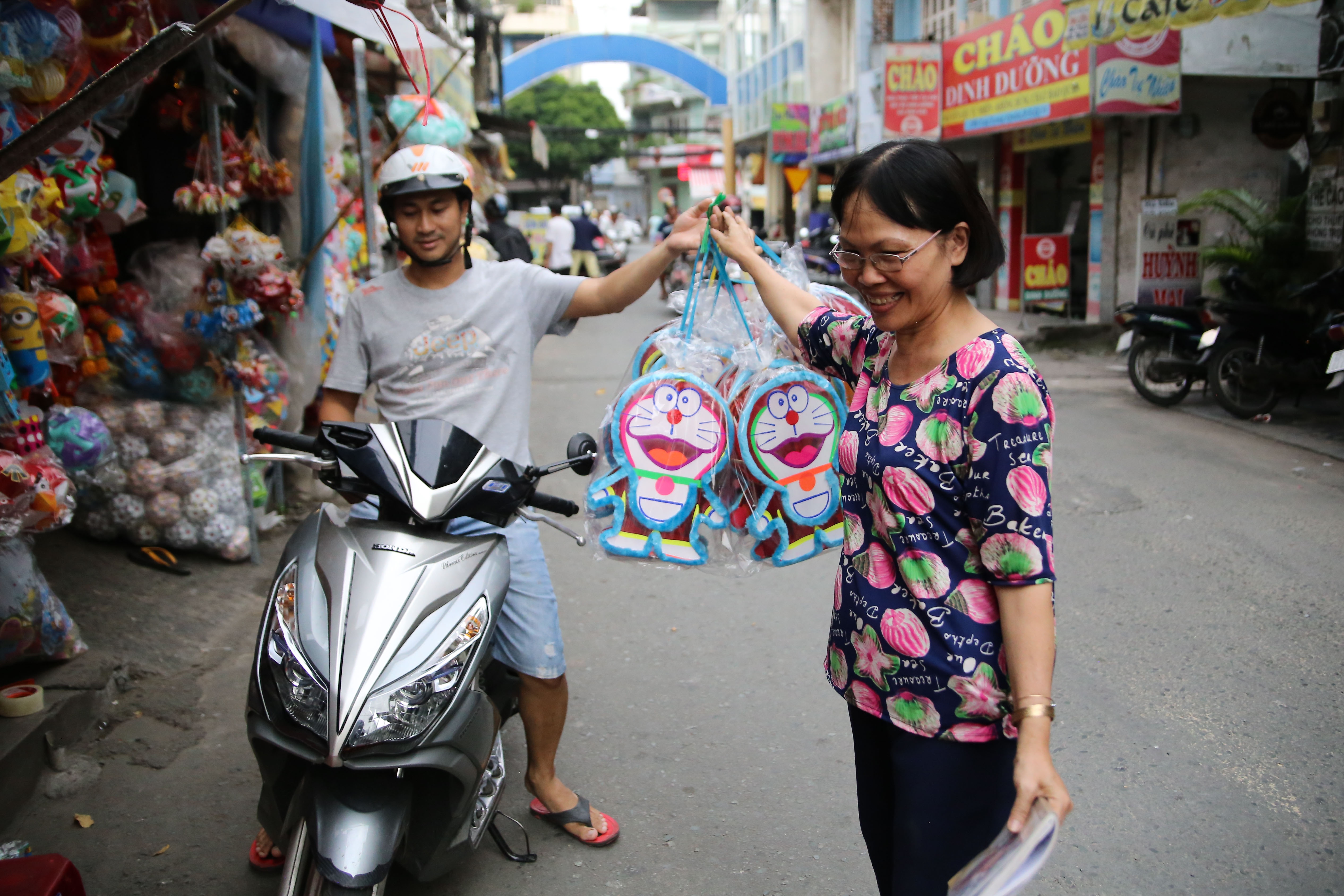Lang long den Phu Binh anh 13