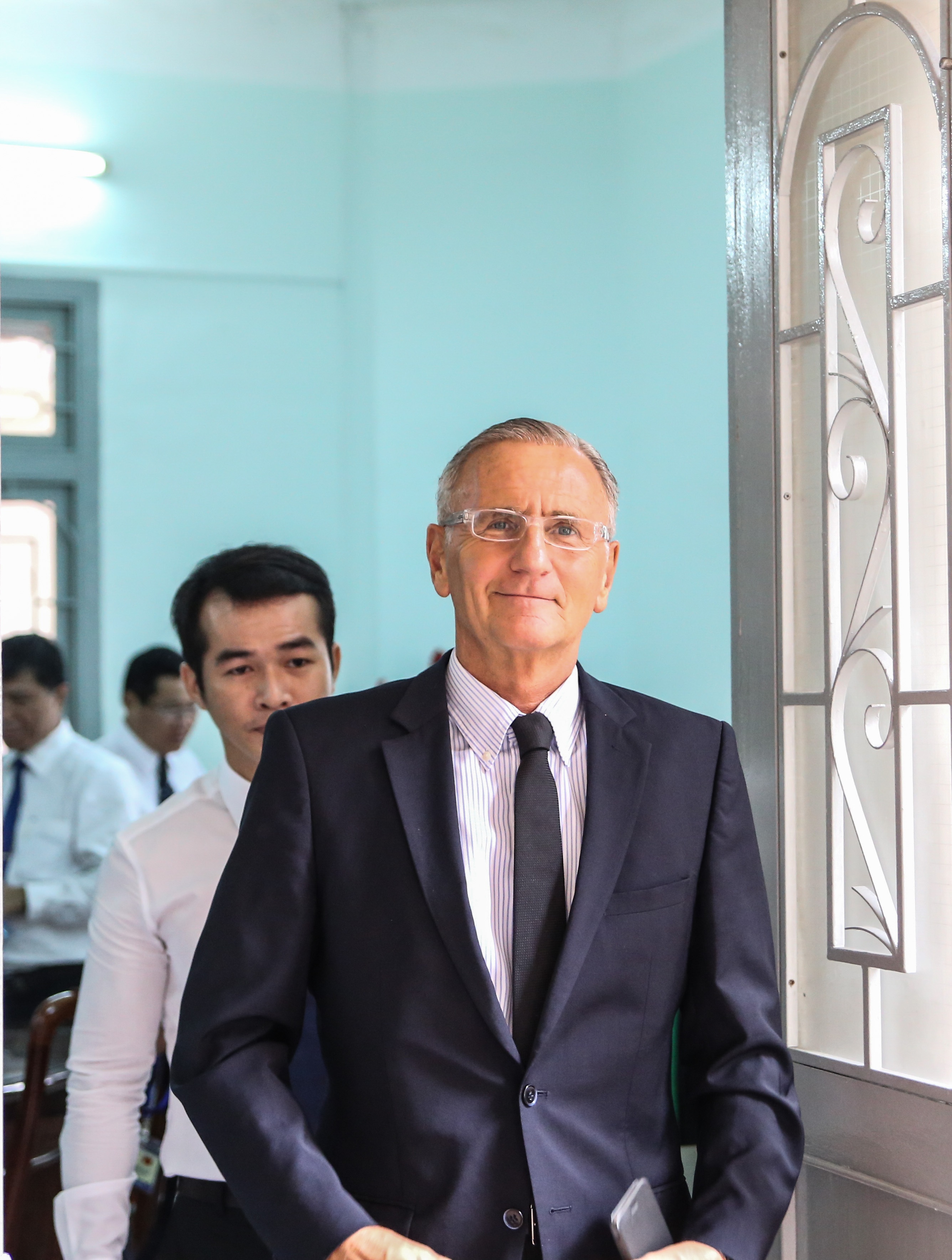 Quoc vu Khanh Phap den tham truong Le Hong Phong anh 2