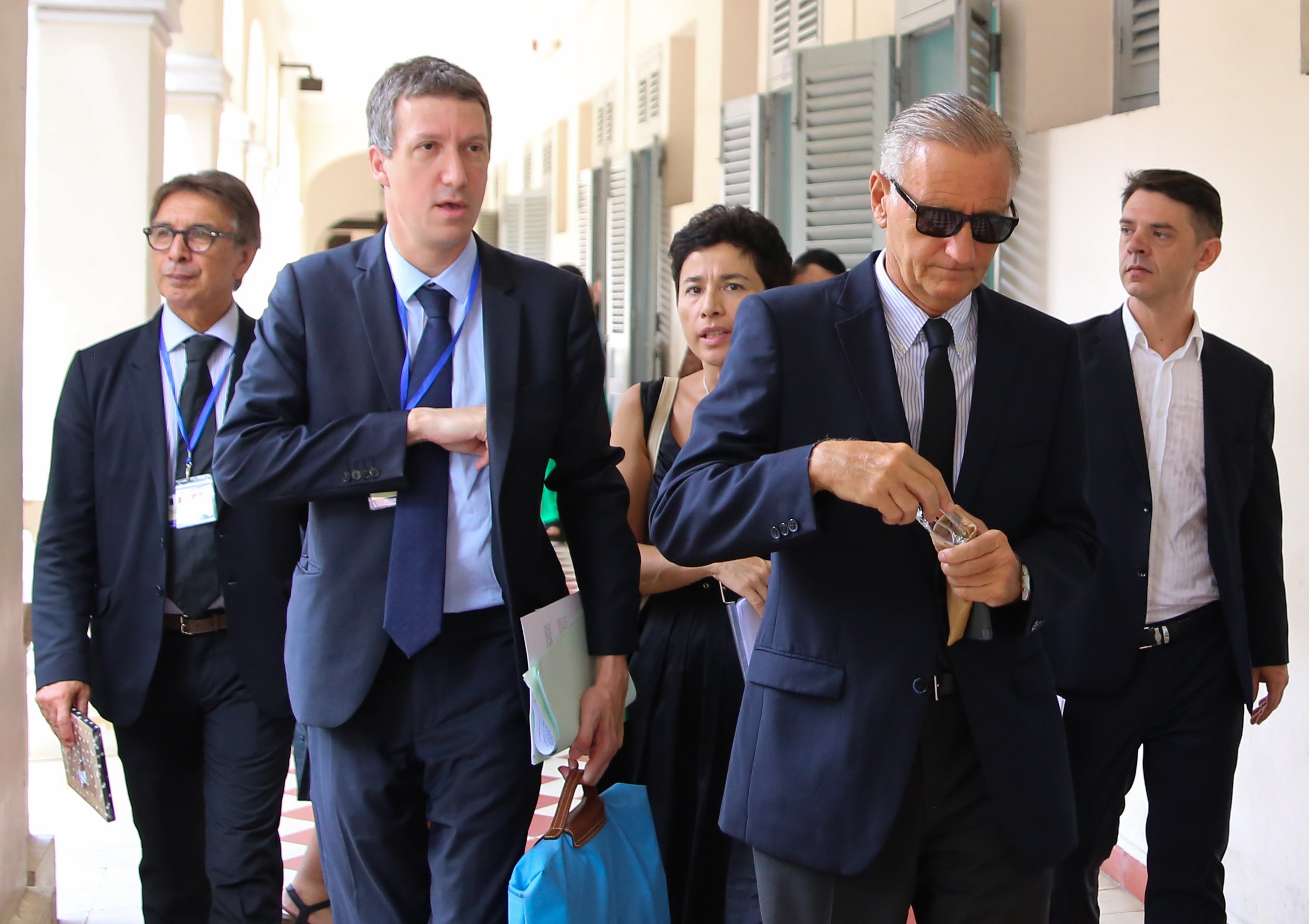 Quoc vu khanh Phap tham ngoi truong noi tieng dat Sai thanh hinh anh