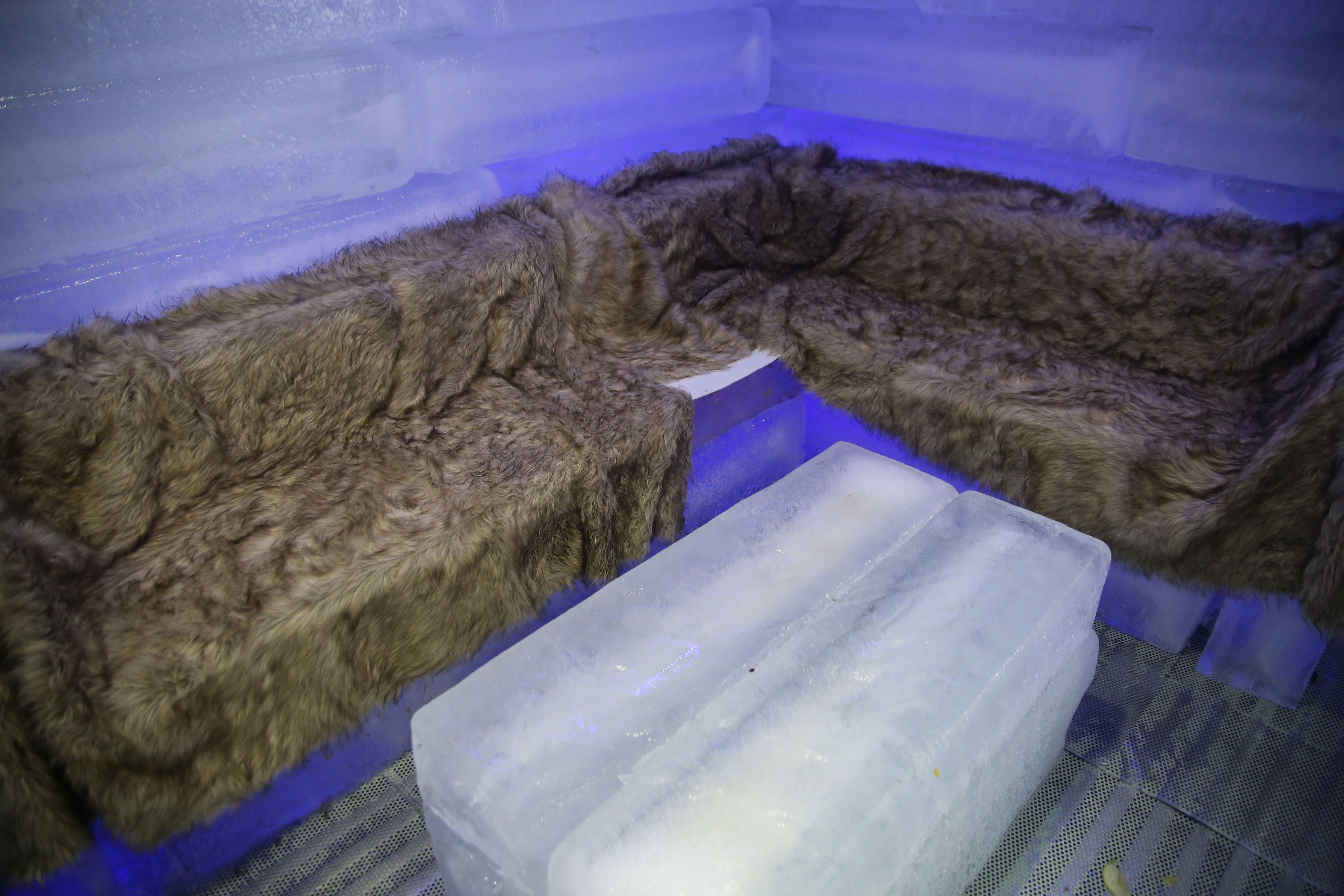 Quan ca phe bang gia anh 4