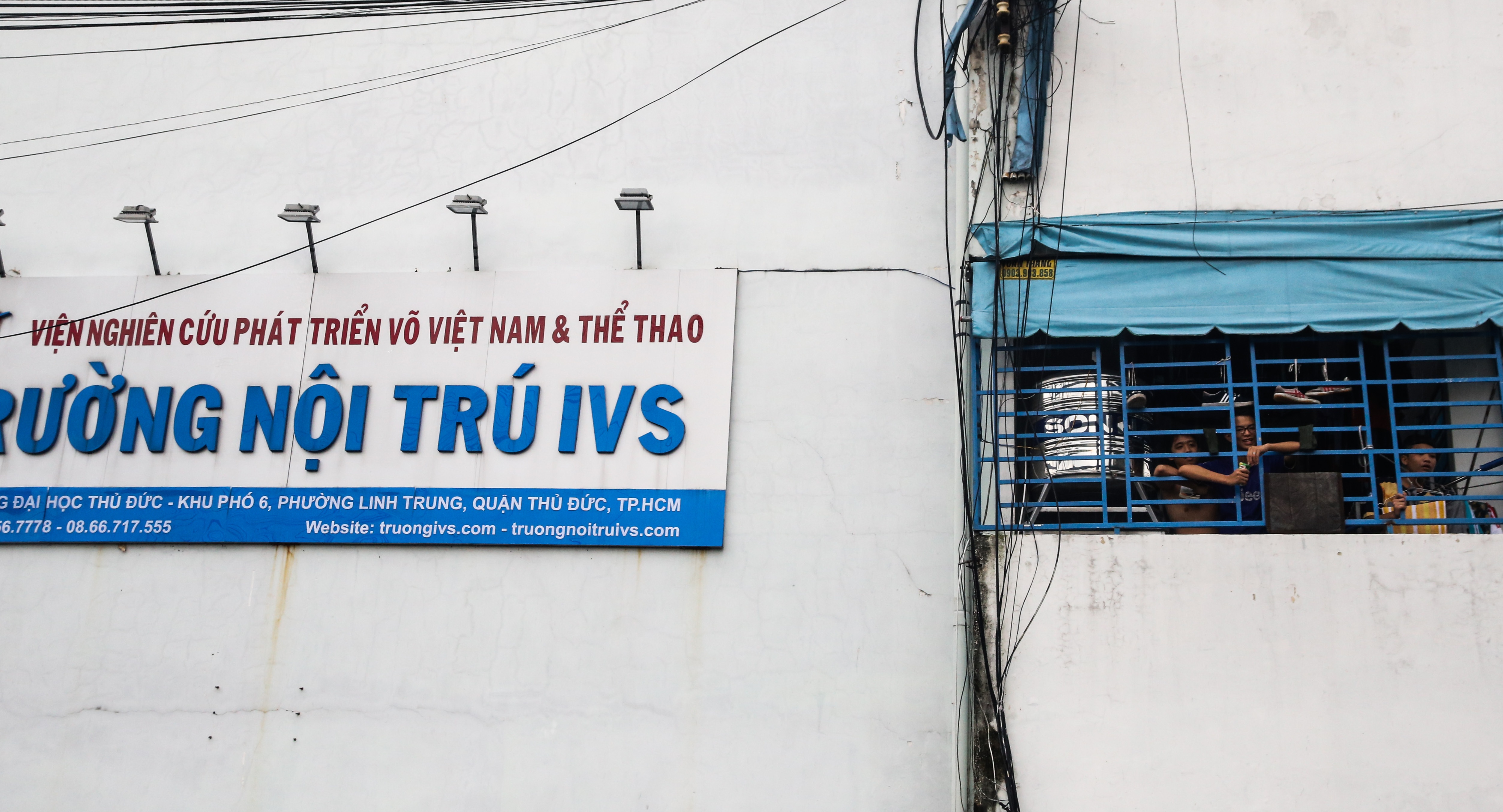 Truong cho hoc sinh ca biet anh 1