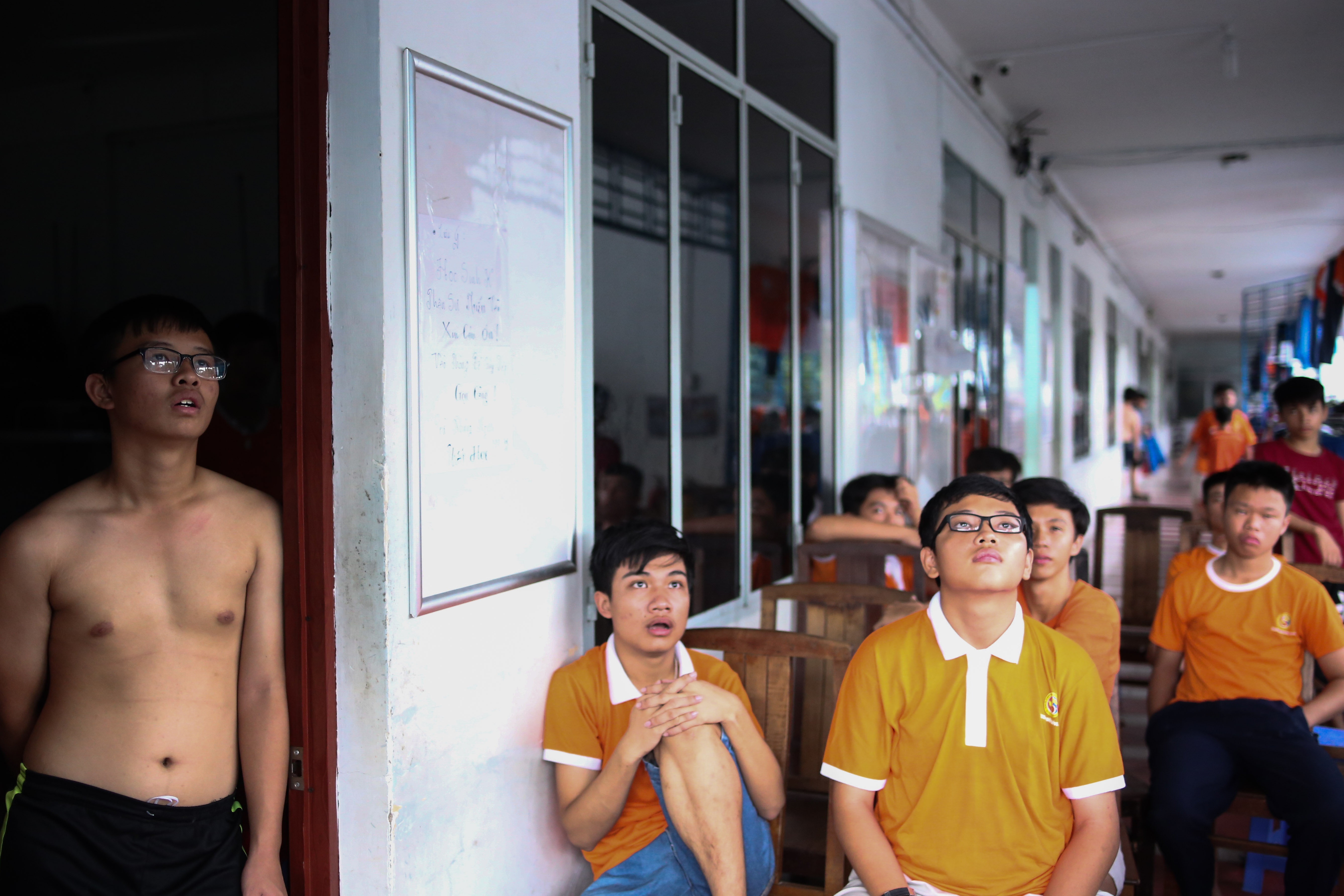 Truong cho hoc sinh ca biet anh 2