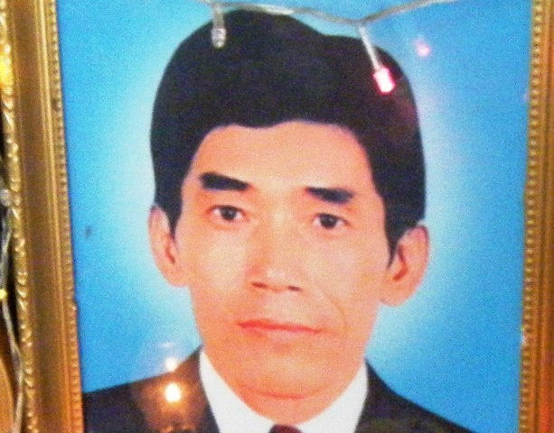 Di ảnh nạn nhân.
