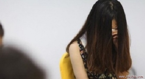 Cuong hiep thieu nu ngay truoc khu tap the hinh anh