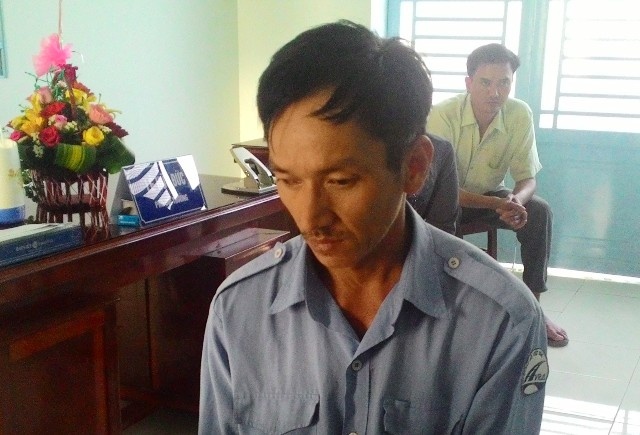 Người anh trộm vàng của em gái.
