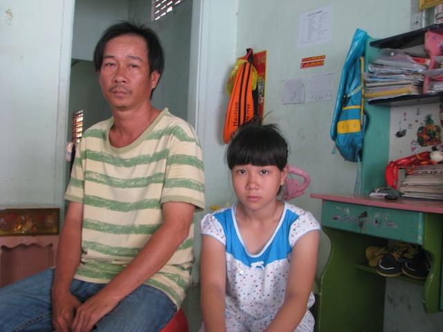 Nu sinh bi danh hoi dong len TP HCM hoc truong quoc te hinh anh