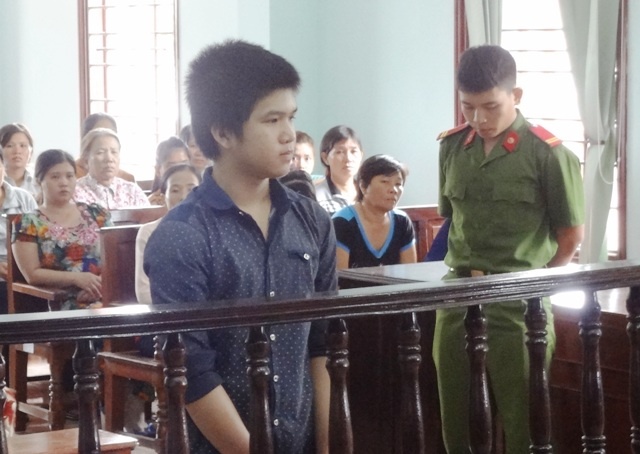 Quan he voi ban gai 13 tuoi, linh 7 nam tu hinh anh