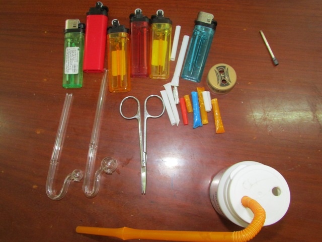 Tang vật sử dụng ma túy. Ảnh Minh Anh