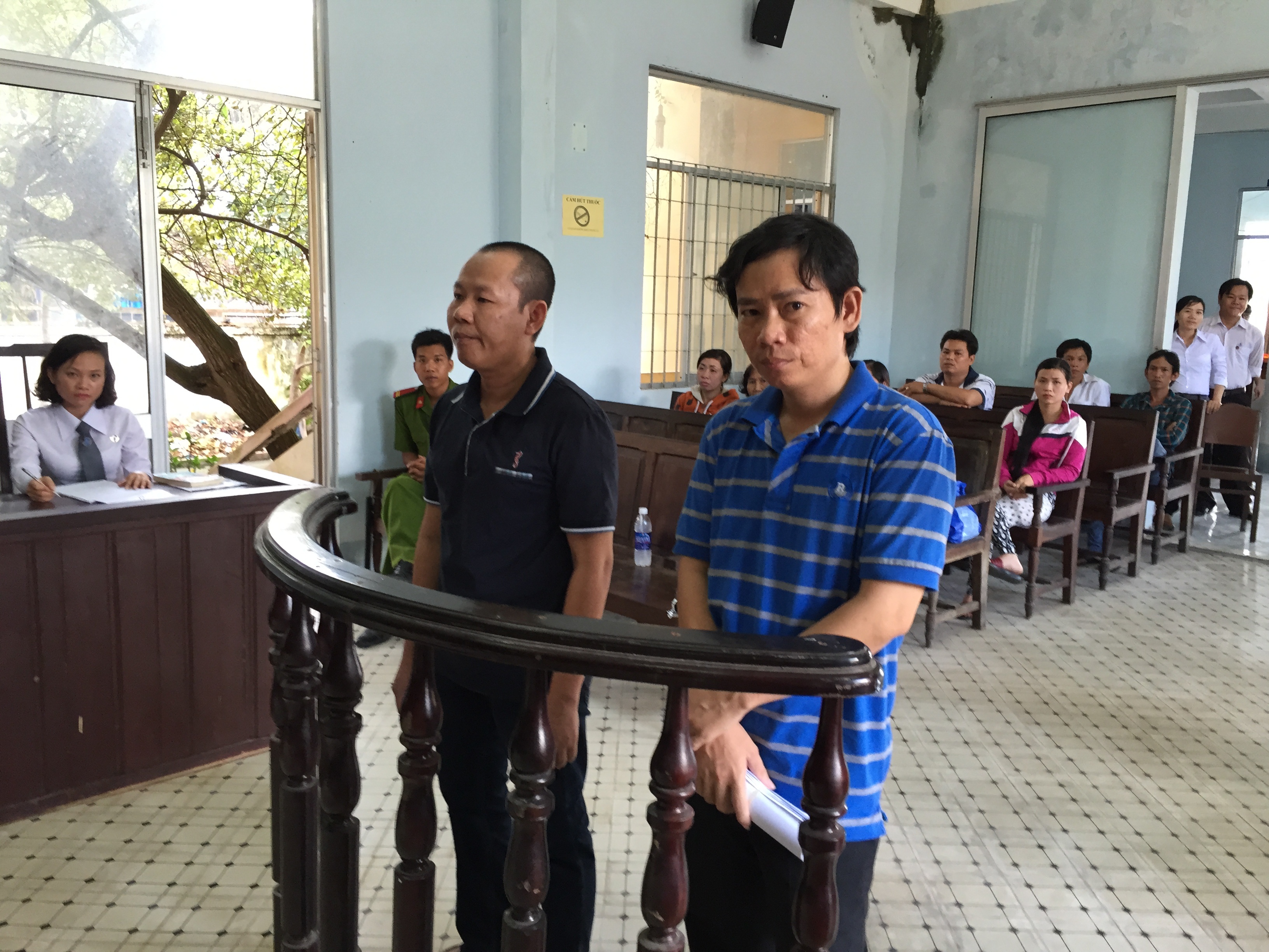 Xet xu nguyen tham phan lua dao chiem doat tai san hinh anh