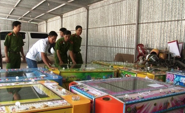 Thu giu hang tram may ban ca khong ro nguon goc o mien Tay hinh anh