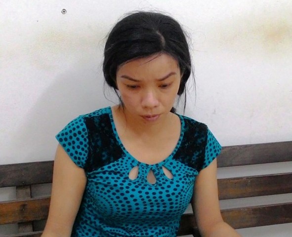 Nghi phạm bị bắt tạm giam khi cùng chồng tham gia khống chế con tin. Ảnh Minh Anh
