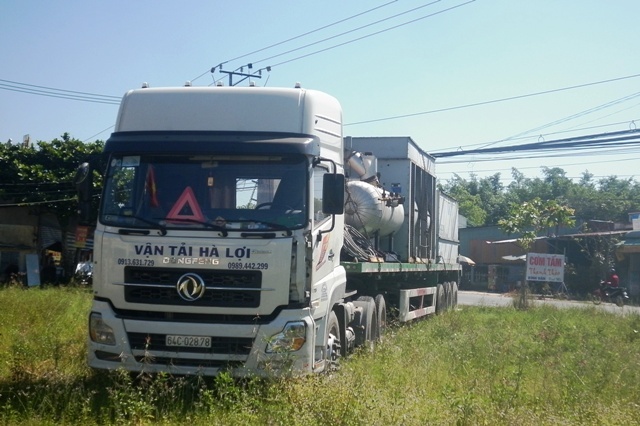 Hang loat nguoi dan nhap vien vi hit phai khi doc hinh anh