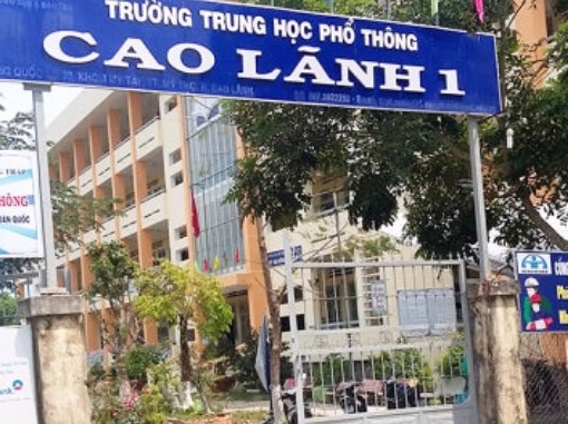 Bi nu sinh to xam hai tinh duc, thay giao xin nghi viec hinh anh