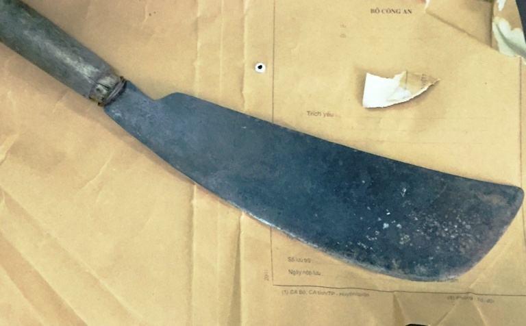 Uong thuoc tru sau roi chem cong an trong thuong hinh anh