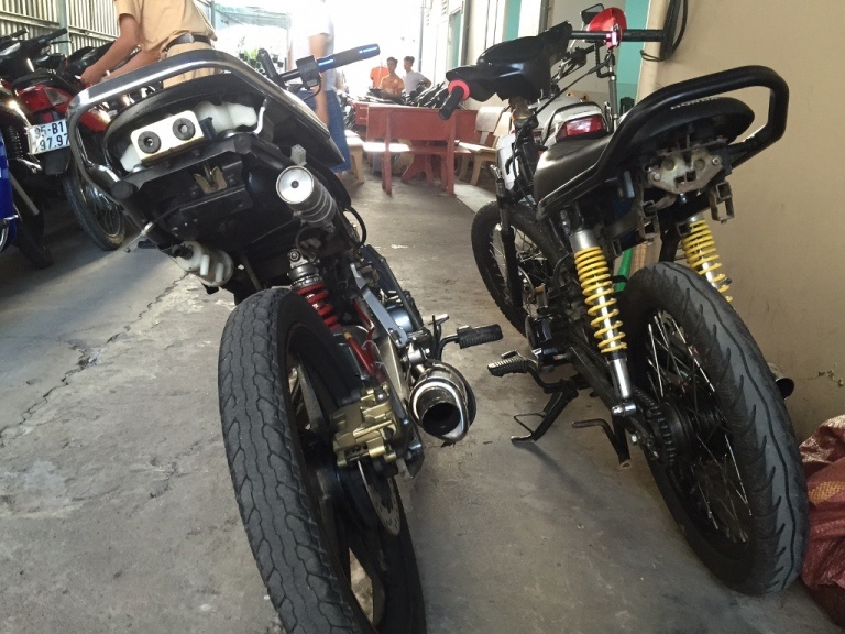 dua xe trai phep anh 1