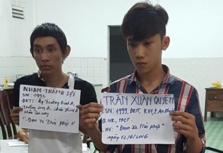 Chuyen co quan dieu tra 2 thanh nien dua xe trai phep hinh anh