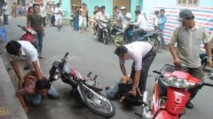 5 thieu nien gay ra 4 vu cuop tren quoc lo hinh anh