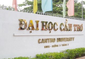 Hoan xu DH Can Tho kien giang vien doi boi thuong 500 trieu hinh anh