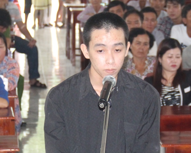 Hung thu dam chet nguoi can danh nhau linh 18 nam tu hinh anh