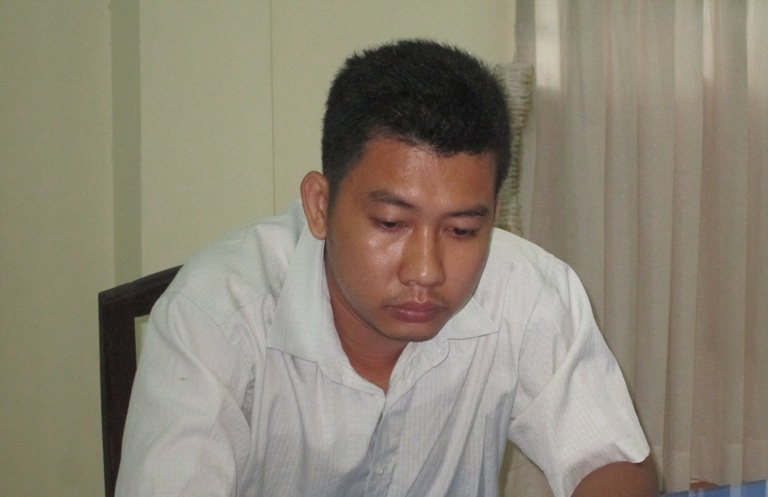 Mao danh cong an khi di kiem ban gai hinh anh