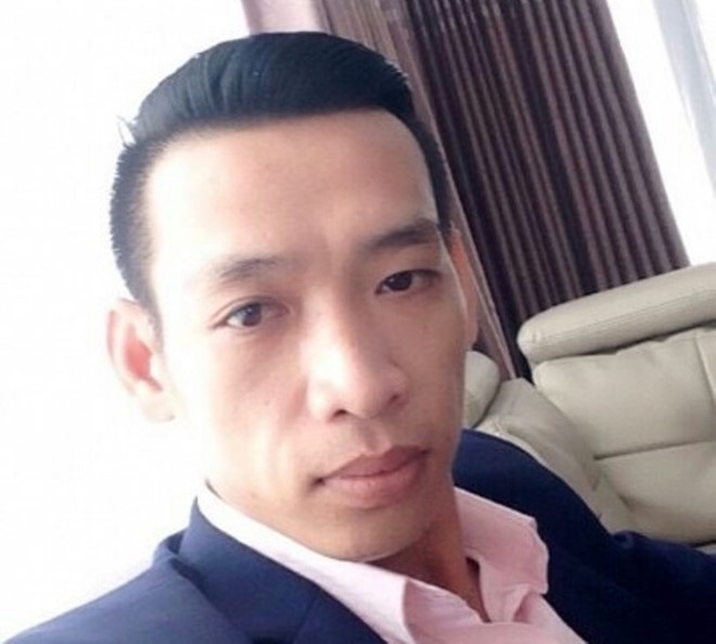 Thanh nien thue 9 xe oto di cam co o mien Tay hinh anh