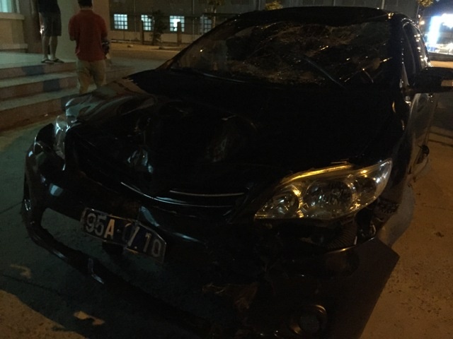 Xe bien xanh gay tai nan anh 1