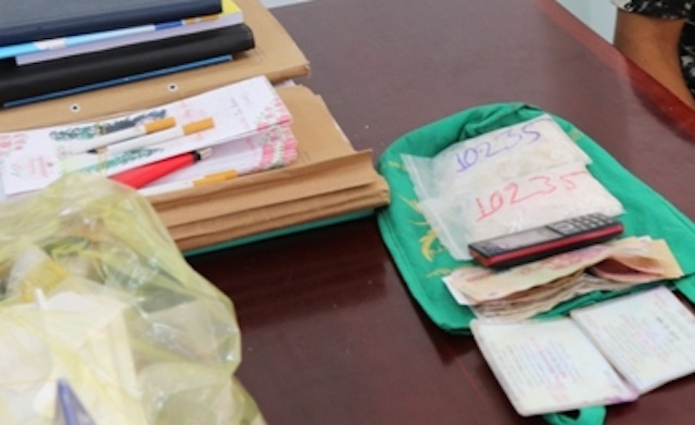 'Cap tinh nhan' an mac sang trong du tiec de ban ma tuy hinh anh