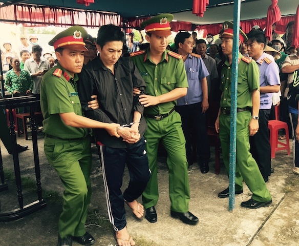 Xet xu ke phi tang xac be gai 7 tuoi anh 3