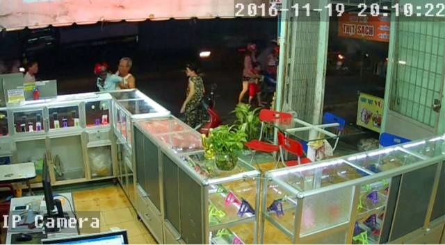 ngáo đá đi cướp ảnh 1 ngao da di cuop anh 1