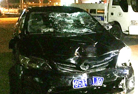 Lai xe bien xanh tong chet 2 nguoi linh 3 nam tu hinh anh