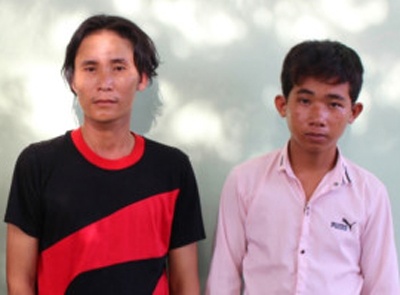 3 thanh nien khong che chong, hiep dam vo linh an hinh anh