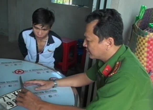 9X dam hang xom trong thuong sau khi su dung ma tuy hinh anh