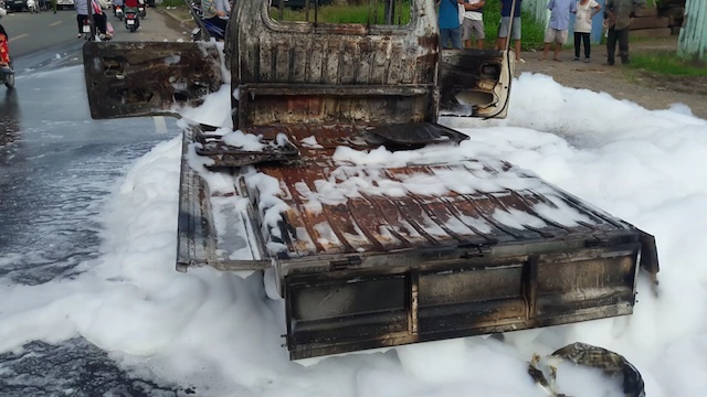 cháy xe tải ảnh 1 chay xe tai anh 1