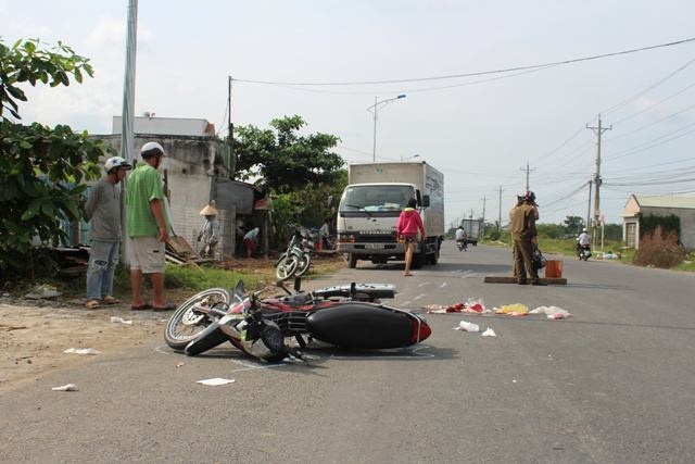 canh sat truy duoi xe tai bo tron anh 1