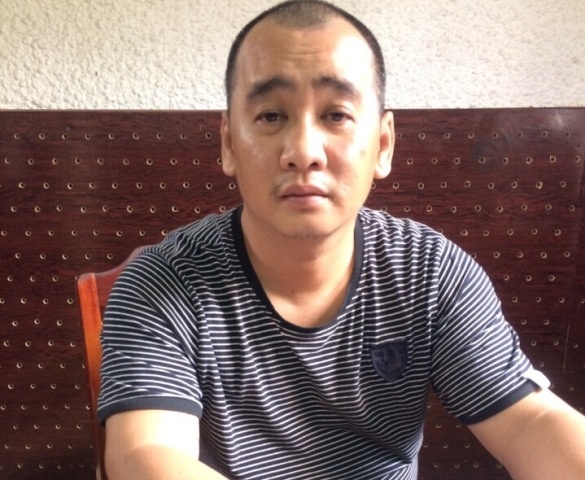 Thue oto roi mang di ban anh 1