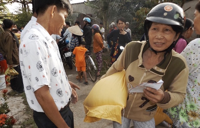 Chu nhan giai doc dac 2 ty lam tu thien ngay 30 Tet hinh anh