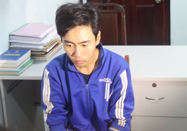 Nghi pham cuong buc, dim be gai xuong muong da qua tuoi 18 hinh anh
