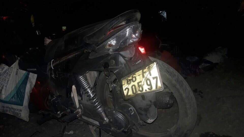 Xe tai tong lien hoan, thai phu tu vong hinh anh