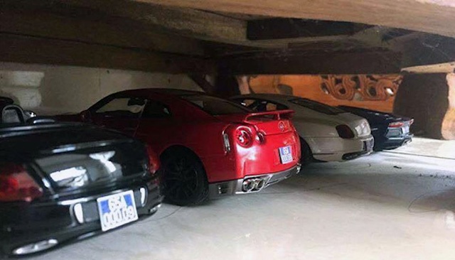 Xac dinh nguoi tung anh dan sieu xe mo hinh gan bien xanh len mang hinh anh